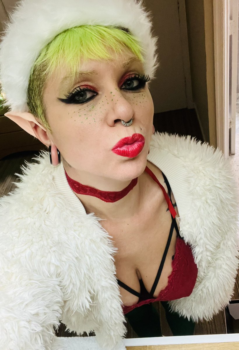 Hellbound_Heath's tweet photo. Naughty Elf on the Shelf party! Go check out my OnlyFans for the #nsfw pics! 

#elf #naughtyelf #tits #butt #swingers #sex #housewife #harleydavidson #xxxmas #titsfortrump https://t.co/sGmODmkJnX
