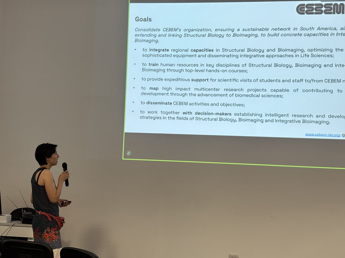 red_cebem's tweet photo. 🌎 @MaNataliaLisa presented the goals and achievements from the past three years including mobility fellowships, courses and workshops, networking events and strategic partnerships 🤝
#CEBEM #ImagingTheFuture https://t.co/vlJkdlLJzl