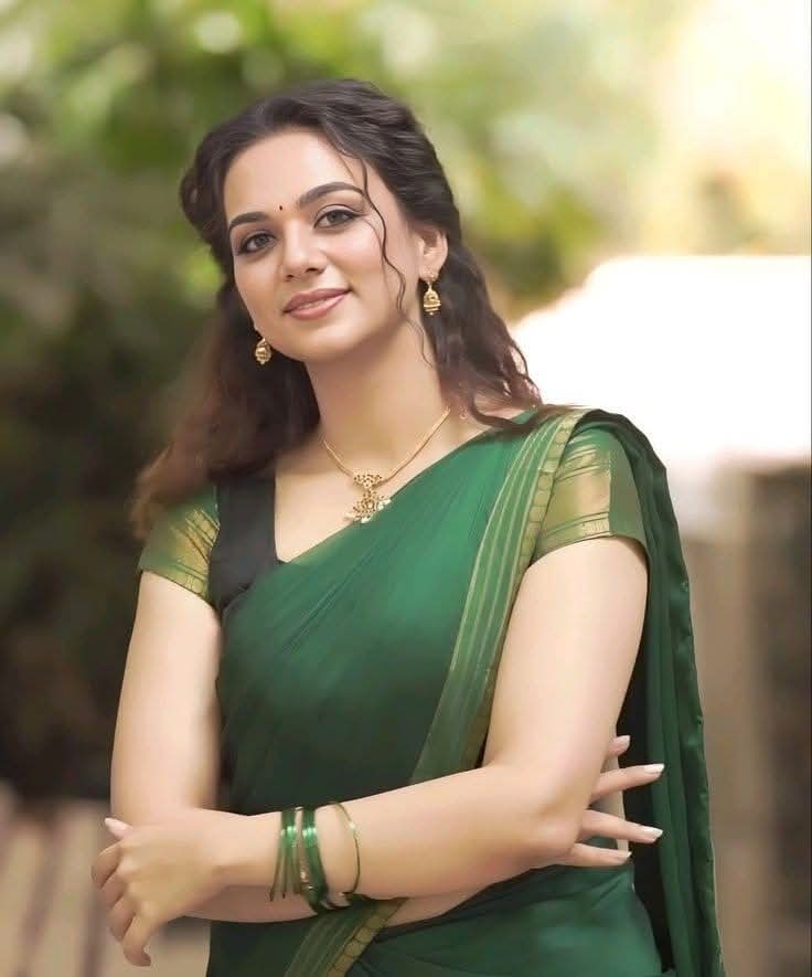 kavithai72's tweet photo. வெறும் பெருமைக்காக 
எதையும் செய்யாதே.....

உன் மன நிறைவுக்காக 
உனக்கு பிடித்ததை 
பெருமையோடு செய்.....

அன்புடன் மலர் மதி.....
இனிய இரவு வணக்கம்... https://t.co/QavwtN83Ao