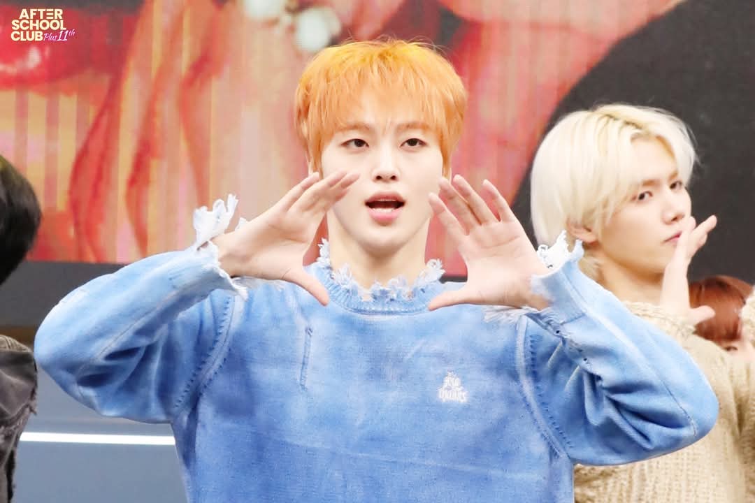 RANII_58's tweet photo. [After School Club 페이스북]
#CRAVITY_ASC

#크래비티 #CRAVITY #ASC #형준 https://t.co/vCGfPbIqPa