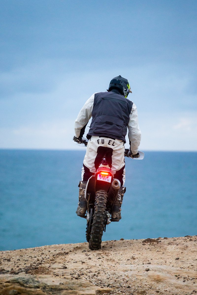 FuelMotorcycles's tweet photo. Discover our enduro products! 🏁

If you’re the kind of rider who loves pushing limits and feeling the adrenaline, this is your collection. For those who live for dirt and mud, your gear has arrived! 🔥

#racingdivision #MotorcycleGear #RiderStyle https://t.co/SUVsI4X3IH