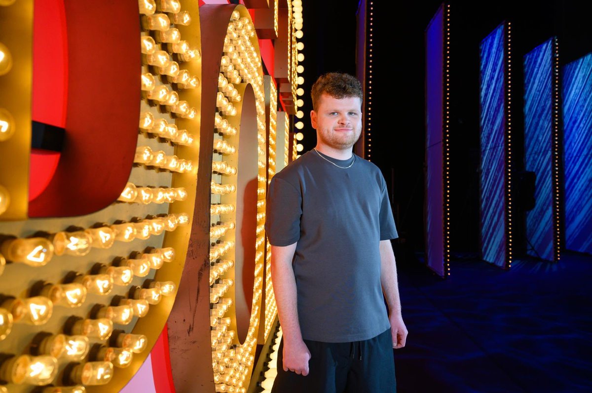 KPPR (@kpprtweets) on Twitter photo Catch <a href="/tiernancomedian/">Dan Tiernan</a> making his Live At The Apollo debut on tonight‘s Christmas Special!
<a href="/BBCTwo/">BBC Two</a>, 9:45pm. 📺🎄
Dan takes ‘Stomp’ on a UK tour in 2025!
Tickets at dantiernan.co.uk.
<a href="/Show_And_Tell/">Show And Tell</a> <a href="/BlueBook_AM/">Blue Book Artist Management</a> #DanTiernan #Stomp #LiveAtTheApollo #ComedyPR #LivePR Catch <a href="/tiernancomedian/">Dan Tiernan</a> making his Live At The Apollo debut on tonight‘s Christmas Special!
<a href="/BBCTwo/">BBC Two</a>, 9:45pm. 📺🎄
Dan takes ‘Stomp’ on a UK tour in 2025!
Tickets at dantiernan.co.uk.
<a href="/Show_And_Tell/">Show And Tell</a> <a href="/BlueBook_AM/">Blue Book Artist Management</a> #DanTiernan #Stomp #LiveAtTheApollo #ComedyPR #LivePR