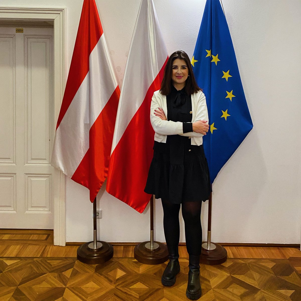 Mgr Monika Pieniawska Finalistką konkursu „Młodzi Badacze w Wiedniu”! 🌍 Wygłosiła wykład „The molecular background of Sezary Syndrome” podczas 5-dniowego pobytu badawczego w Stacji Naukowej PAN w Wiedniu. Gratulacje! 👏