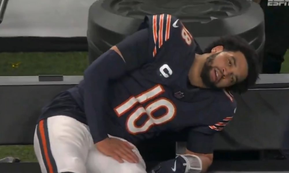 DaBallCoach's tweet photo. GTFOH!  @CalebFC18 is a drama queen. Every game. Stop acting like you are playing harder than everyone else on the team because you are a 1 man show. 🙄

This is why teammate don't follow your leadership.  Selfishness and shamelessness.
@ChicagoBears @CHGO_Bears @EmmanuelAcho https://t.co/udAjplCd8k
