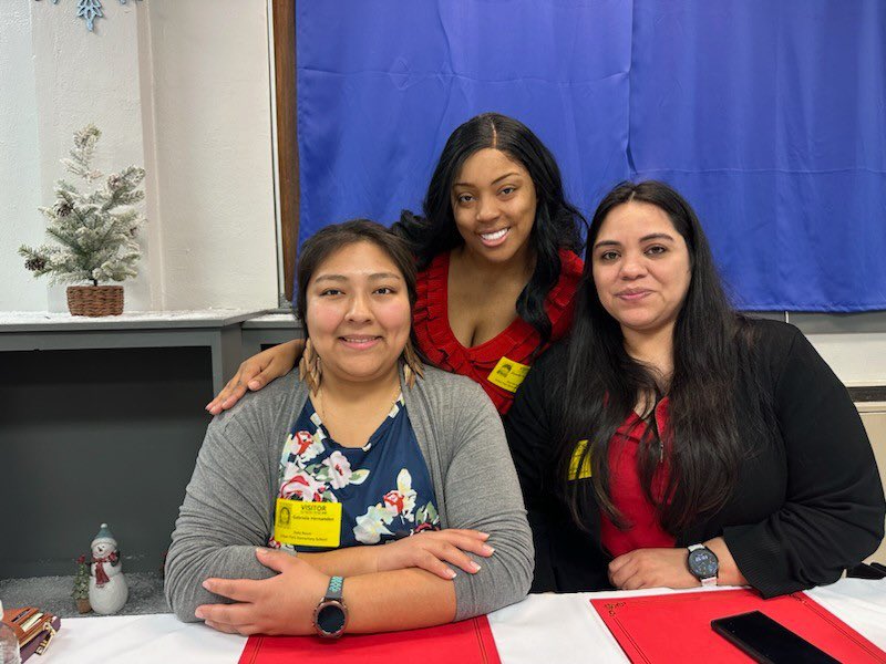 Dr. Adreana Davis (@dradreanadavis) on Twitter photo So appreciative of our Executive Director <a href="/REHdz79/">Rosa Elva Hernandez</a> for recognizing and celebrating a few of our awesome <a href="/GuzickES/">Guzick Elementary</a> parents! So appreciative of our Executive Director <a href="/REHdz79/">Rosa Elva Hernandez</a> for recognizing and celebrating a few of our awesome <a href="/GuzickES/">Guzick Elementary</a> parents!