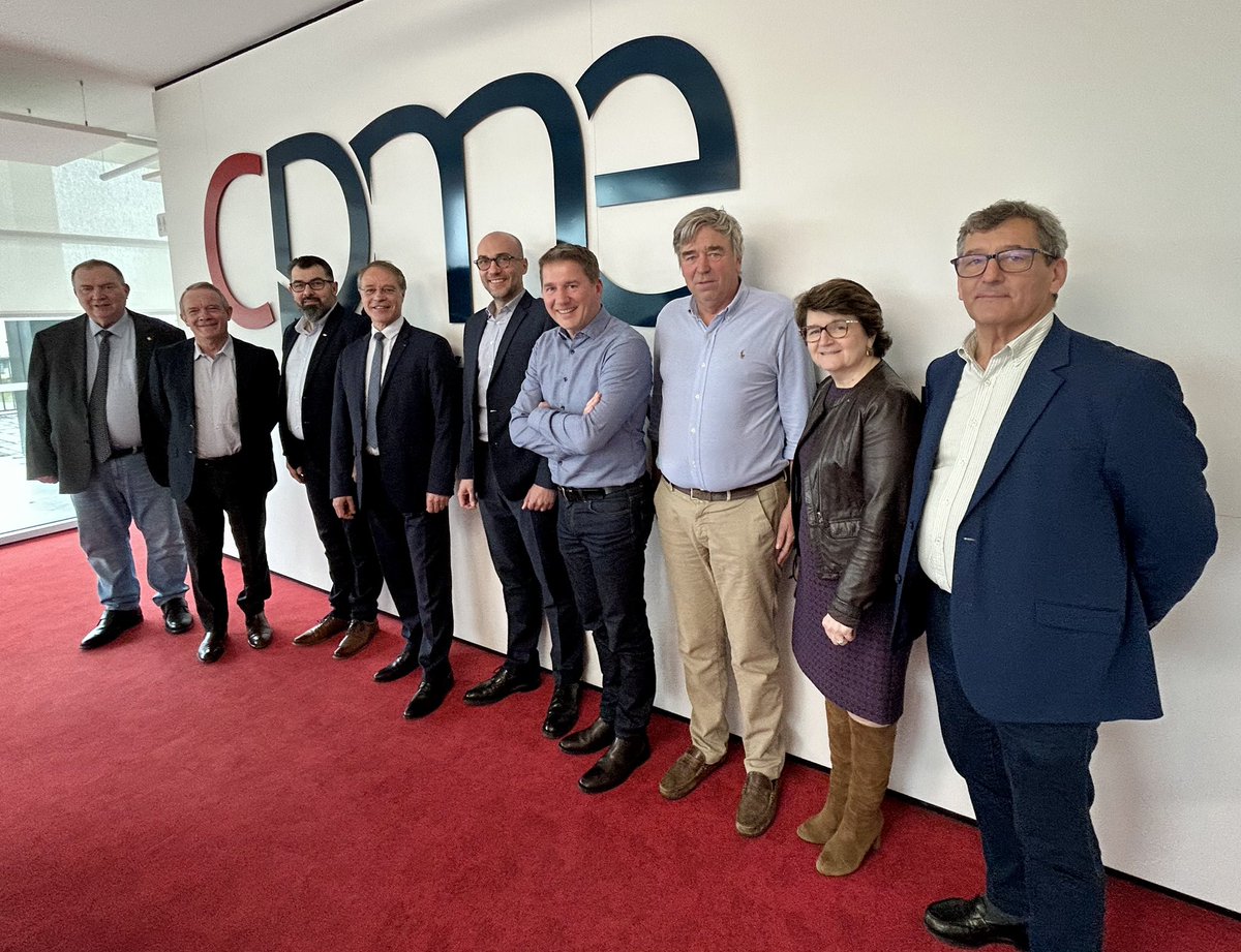 PKuchly57's tweet photo. Ravi d’animer le séminaire d’intégration des présidents d’unions territoriales de la @CPMEnationale nouvellement élus avec le Président @AsselinFasselin, @JEDUMESNIL et l’équipe #DDAR (@s_bourgogne, #Andrea_VAIDEANU et #Johann_MEURVILLE ! https://t.co/kjj3xrIaQA