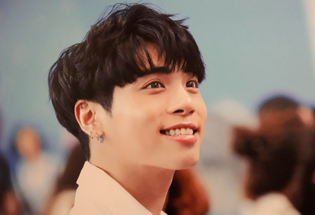 keys_knees's tweet photo. "The risk of love is loss, and the price of loss is grief. But the pain of grief is only a shadow when compared with the pain of never risking love."
-Hillary Stanton Zunin

As much as I miss you, I will never, ever regret loving you.
Still, I wish you were here.

@realjonghyun90 https://t.co/LbEcPUllPl