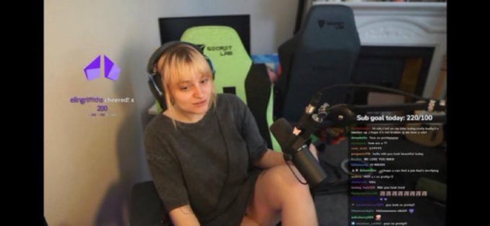 SweatyLardyNihachu🍑🍒🥵 tweet media