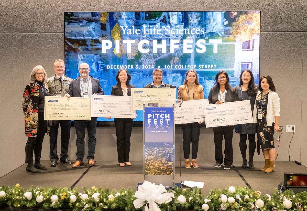 Yale School of Medicine (@yalemed) on Twitter photo #Congratulations to the teams led by Richard Kibbey, MD, PhD, and Rajit Bindra, MD, PhD, who received first and second place, respectively, at <a href="/Yale_Ventures/">Yale Ventures</a>' #PitchFest2024 this month, and thank you to all 34 of our YSM faculty-led teams!
brnw.ch/21wPtgi #Congratulations to the teams led by Richard Kibbey, MD, PhD, and Rajit Bindra, MD, PhD, who received first and second place, respectively, at <a href="/Yale_Ventures/">Yale Ventures</a>' #PitchFest2024 this month, and thank you to all 34 of our YSM faculty-led teams!
brnw.ch/21wPtgi
