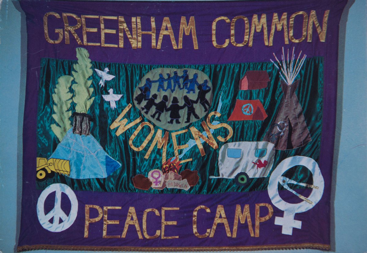 What a gorgeous Greenham banner! 😍

#GreenhamCommonWomensPeaceCamp #Activism #Peace #Protest #Feminism #AntiWar #AntiNuclear
