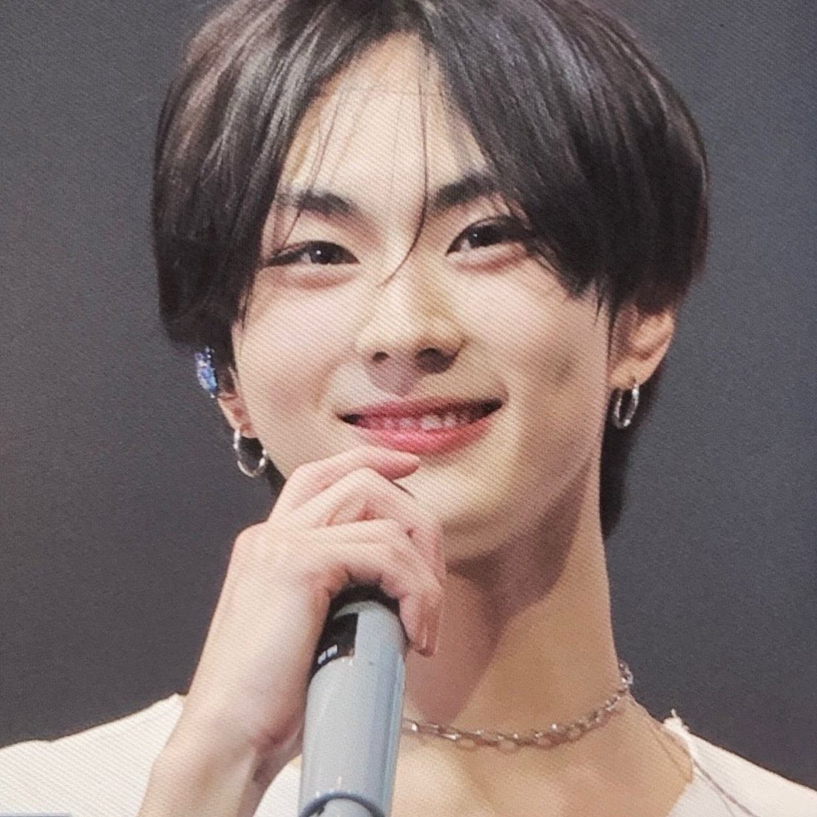 I will always be with jungwon

#WeLoveYouJungwon 
#PROTECTJUNGWON