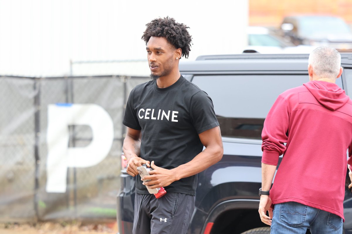Noles247's tweet photo. WR O’Mega Blake has arrived at Florida State https://t.co/NqvII5Iemt https://t.co/wI34sfZEkK