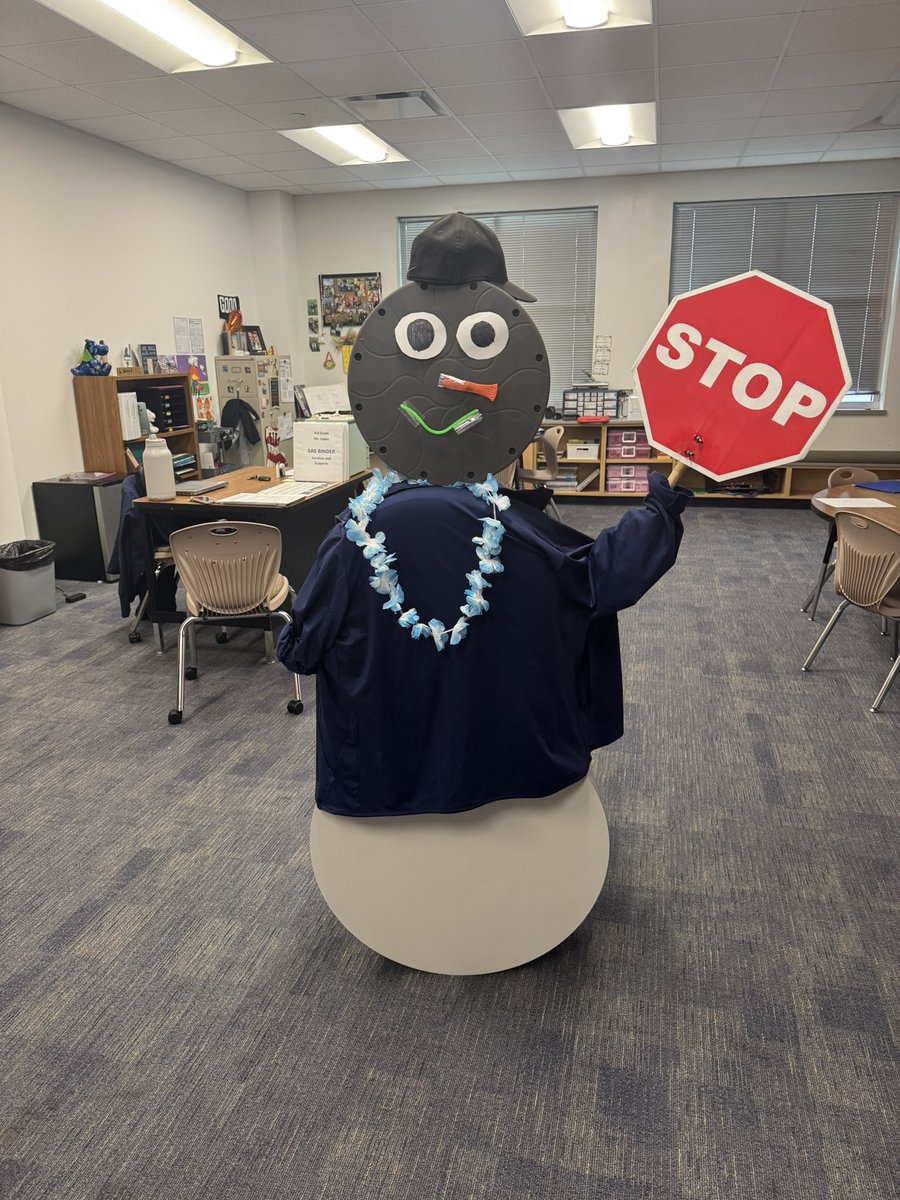 Kelly Blomberg tweet media