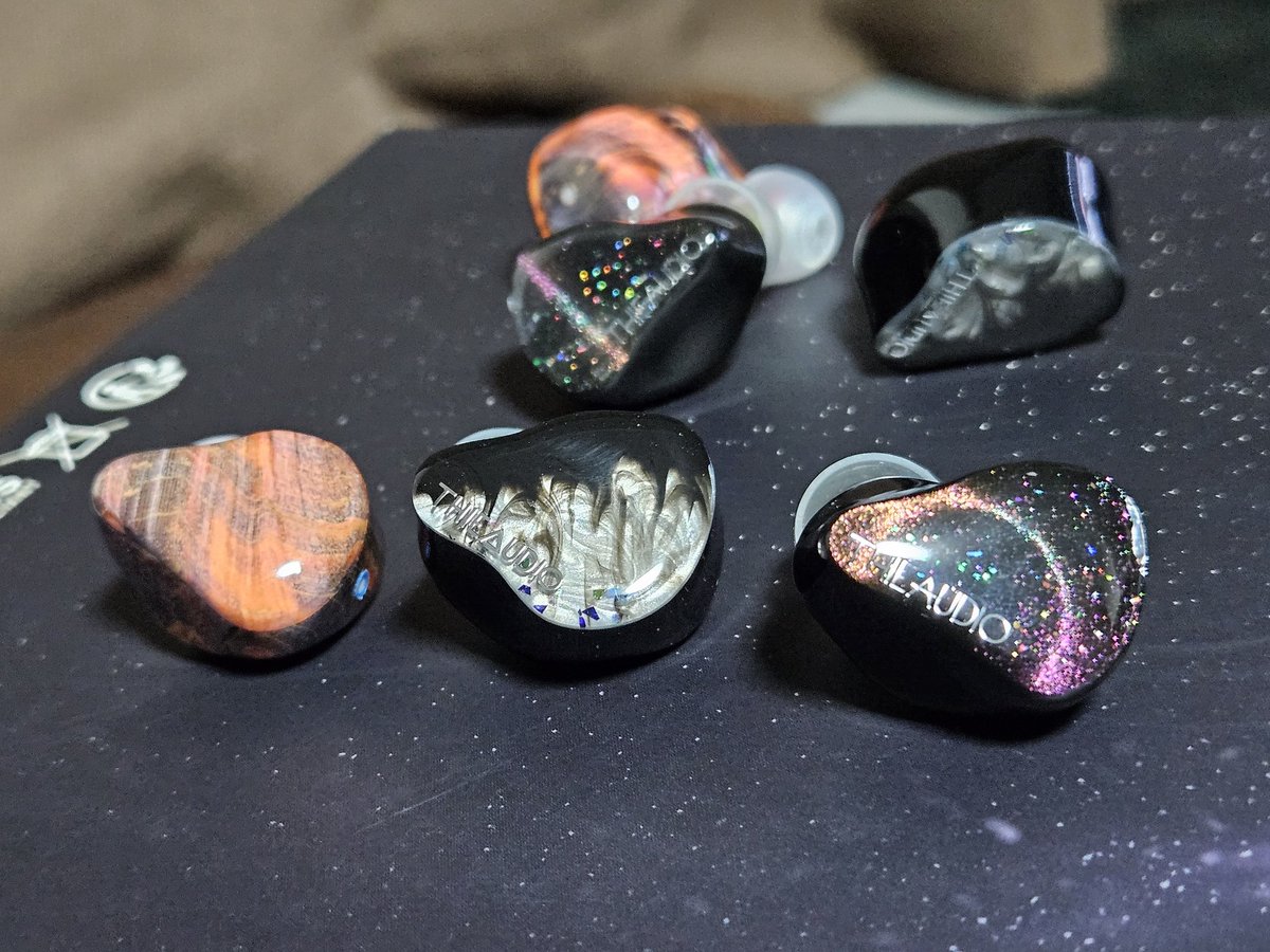 OgK_fromMMC's tweet image. 圧巻ですな。これで酒飲めるわ
#THIEAUDIO #PRESTIGE #MONARCH3 #LEGACY9