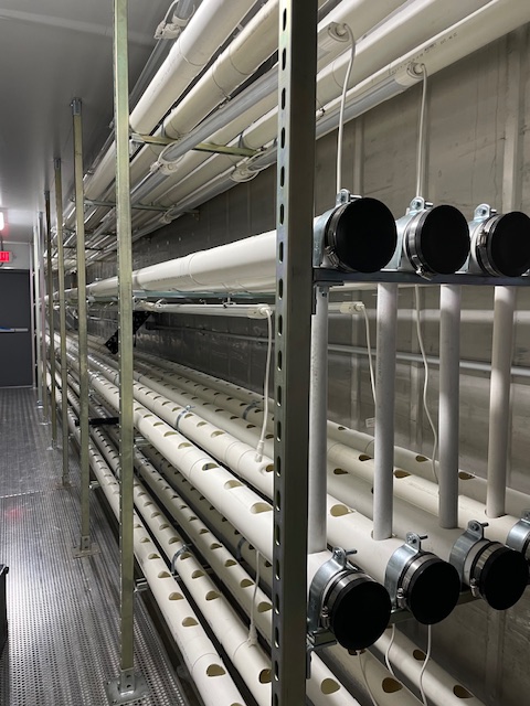 KellyFreezer's tweet image. We wrapped up the Levo project earlier this month and delivered to Groton Public Schools! Can't wait to see what students produce in this fully-equipped, hydroponic shipping container!