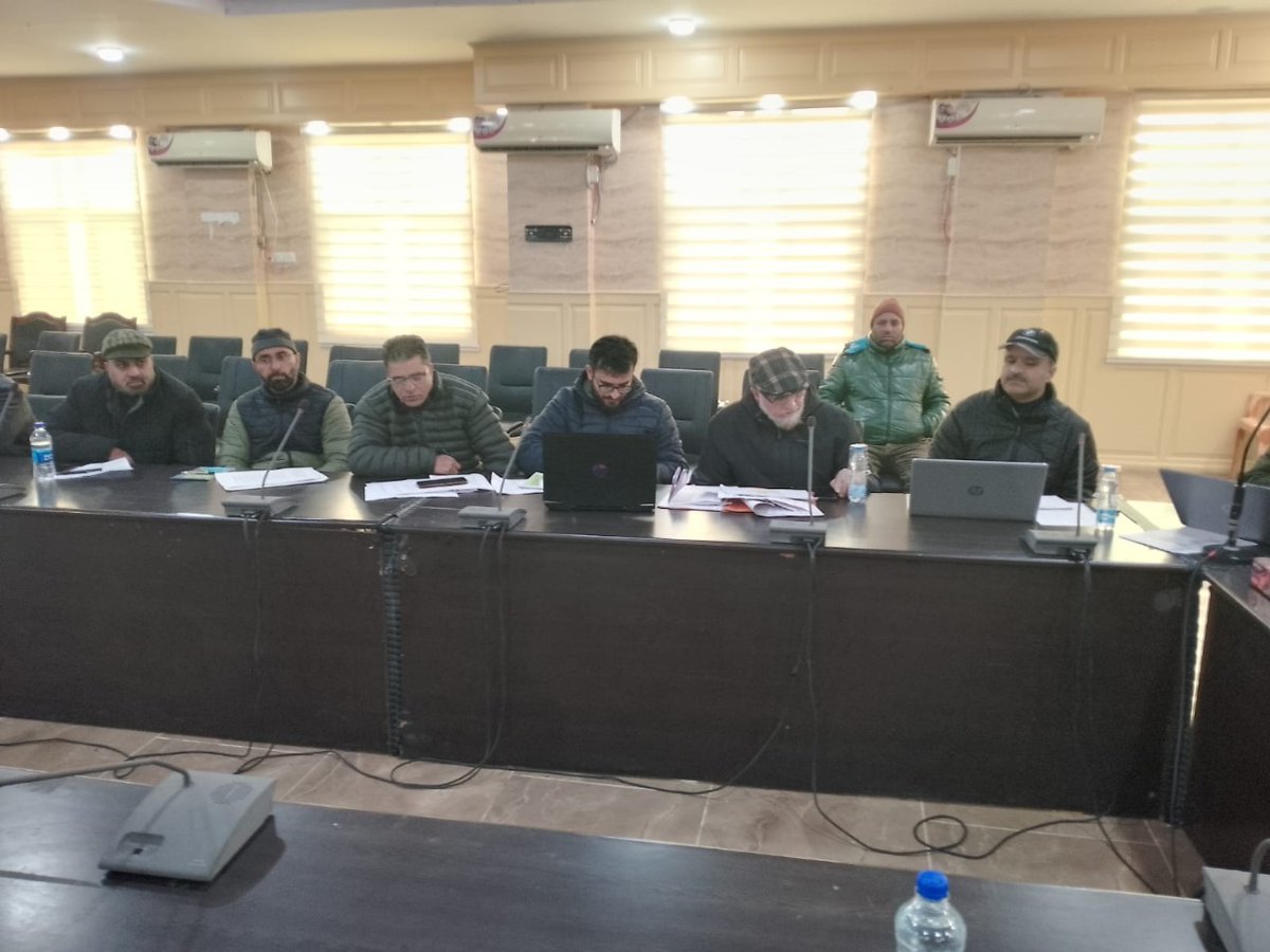 Official account of KPDCL (@kpdclofficial) on Twitter photo Chief Engineer (Distribution), 📍 Kashmir. Er. Aaquib Sultana Waheed Deva at Conference Hall of Mini secretariat Ganderbal to review the performance of various ED & STDs of Circle Ganderbal.
<a href="/diprjk/">Information & PR, J&K</a> <a href="/OfficeOfLGJandK/">Office of LG J&K</a> <a href="/nasirsogami/">Nasir Sogami</a> <a href="/DullooAtal/">Atal Dulloo</a> Chief Engineer (Distribution), 📍 Kashmir. Er. Aaquib Sultana Waheed Deva at Conference Hall of Mini secretariat Ganderbal to review the performance of various ED & STDs of Circle Ganderbal.
<a href="/diprjk/">Information & PR, J&K</a> <a href="/OfficeOfLGJandK/">Office of LG J&K</a> <a href="/nasirsogami/">Nasir Sogami</a> <a href="/DullooAtal/">Atal Dulloo</a>