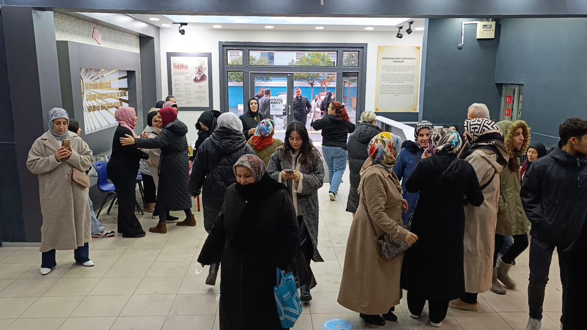 abdulhakoo's tweet photo. Gerçekleştirdiğimiz veli toplantısına katılan tüm velilerimize teşekkür ederiz. Ayrıca emeği geçen okul idaresine, öğretmenlerimize, çalışan personelimize ve okul aile birliği üyelerimize de teşekkür ederiz. 🥰🥰
@FARUKFA https://t.co/eZcotW7Y9F