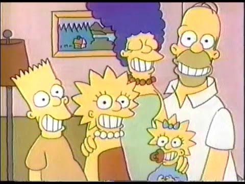 ashbanner82's tweet photo. #Enestedía hace 35 años atrás, la serie animada 'Los Simpsons' de Matt Groening debutó por las pantallas de Fox (17 de diciembre de 1989).
#Enestafecha #TheSimpsons #LosSimpsons #80s #Onthisdate #Onthisday #OTD https://t.co/HjpajQw6H9