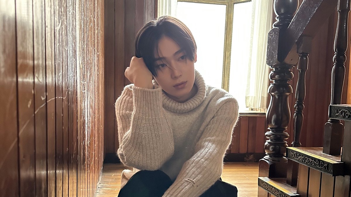 loveseonwoo's tweet photo. to live to see the day you successfully have something solely your own is a really great pleasure for me. thank you for being my person this year, my love. here’s to more solo activities to come!

SUNOO BEAUTIFUL COVER
#BeautifulLifeWithSUNOO
#엔하이픈_선우 #SUNOO https://t.co/bHaHMigNOM