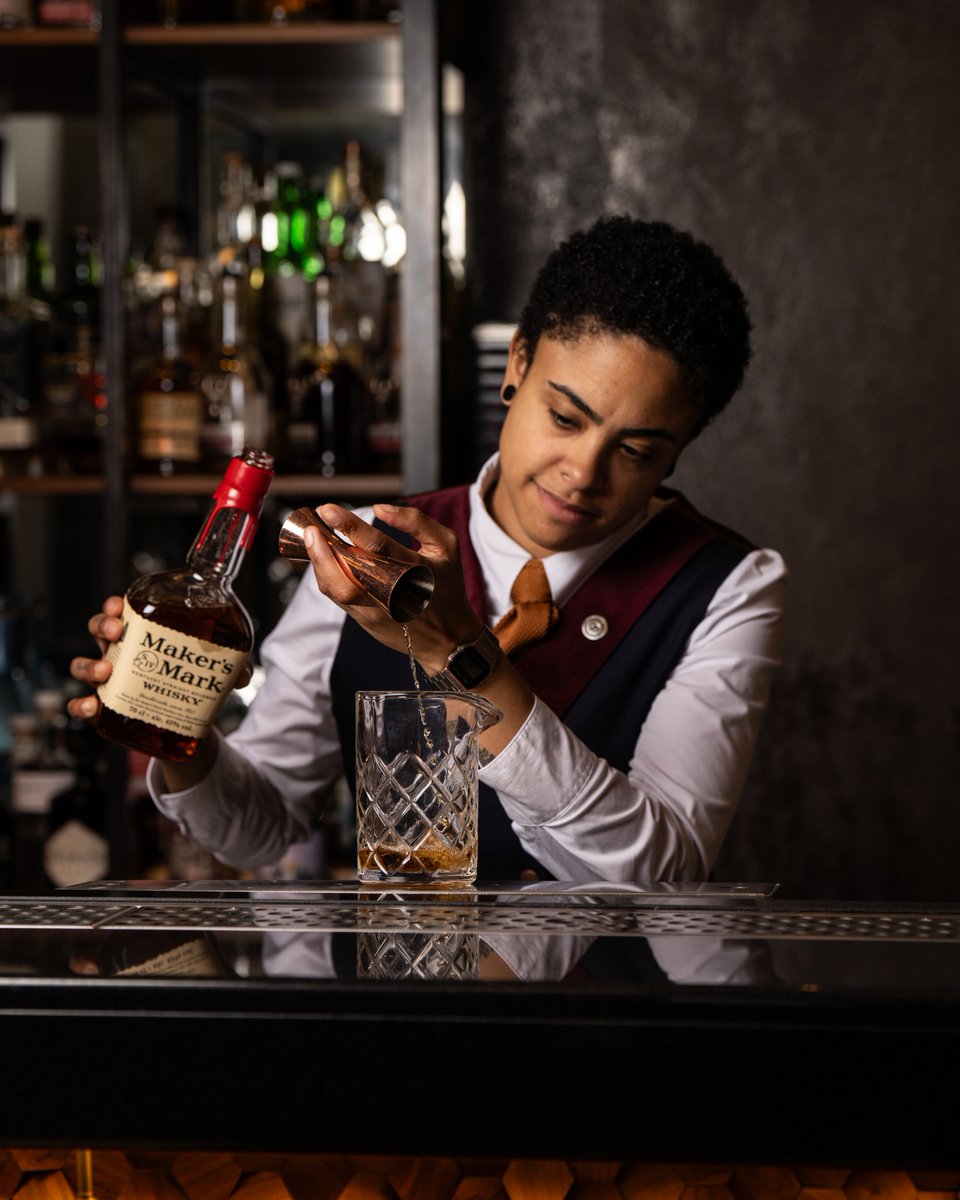 smithandwhistle's tweet photo. A mid-week cocktail is all you need! 🍸 We're open from 12pm today... ✨

#smithandwhistle #cocktails #terrace #mayfair #yourmayfairlocal #londonbars #londoncocktails https://t.co/maXgmGNiwE