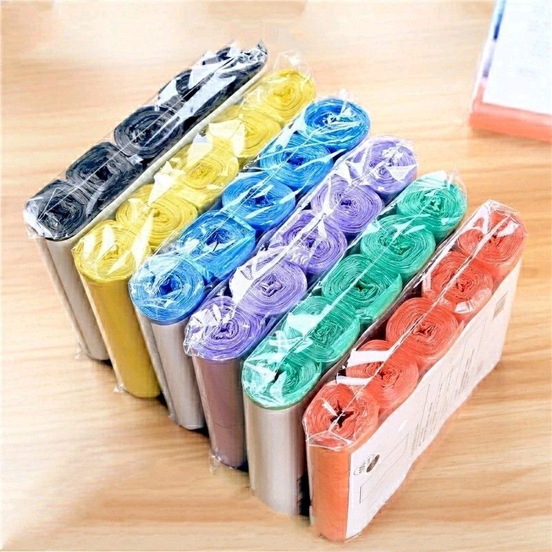 ChasanahPH's tweet photo. Cek 1 pack isi 5 roll plastik kantong sampah roll jumbo kantong sampah gulung besar isi 5roll 45x50cm dengan harga Rp6.250. Dapatkan di Shopee sekarang! https://t.co/jR4t9olBo2 https://t.co/H2FF0kZw5R