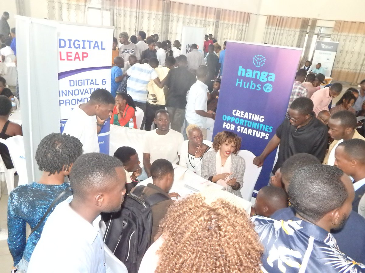 Musanze Employment Service Center (@musanze_esc) on Twitter photo Abashaka akazi bitabiriye iyi Job fair bishimiye uburyo babonye amahirwe yo kugarira nibigo bitandukanye bamwe bakabona akazi cyangwa amahugurwa azabafasha kubona akazi cyangwa kwihangirimirimo.
<a href="/MusanzeDistrict/">Musanze District</a>
<a href="/RwandaLabour/">Ministry of Public Service and Labour | Rwanda</a>
<a href="/ApefeRwanda/">APEFE Rwanda</a>
<a href="/YouthMusanze/">MUSANZE YOUTH VOLUNTEERS</a>
<a href="/MusanzeYouth/">National Youth Council-Musanze District</a> Abashaka akazi bitabiriye iyi Job fair bishimiye uburyo babonye amahirwe yo kugarira nibigo bitandukanye bamwe bakabona akazi cyangwa amahugurwa azabafasha kubona akazi cyangwa kwihangirimirimo.
<a href="/MusanzeDistrict/">Musanze District</a>
<a href="/RwandaLabour/">Ministry of Public Service and Labour | Rwanda</a>
<a href="/ApefeRwanda/">APEFE Rwanda</a>
<a href="/YouthMusanze/">MUSANZE YOUTH VOLUNTEERS</a>
<a href="/MusanzeYouth/">National Youth Council-Musanze District</a>