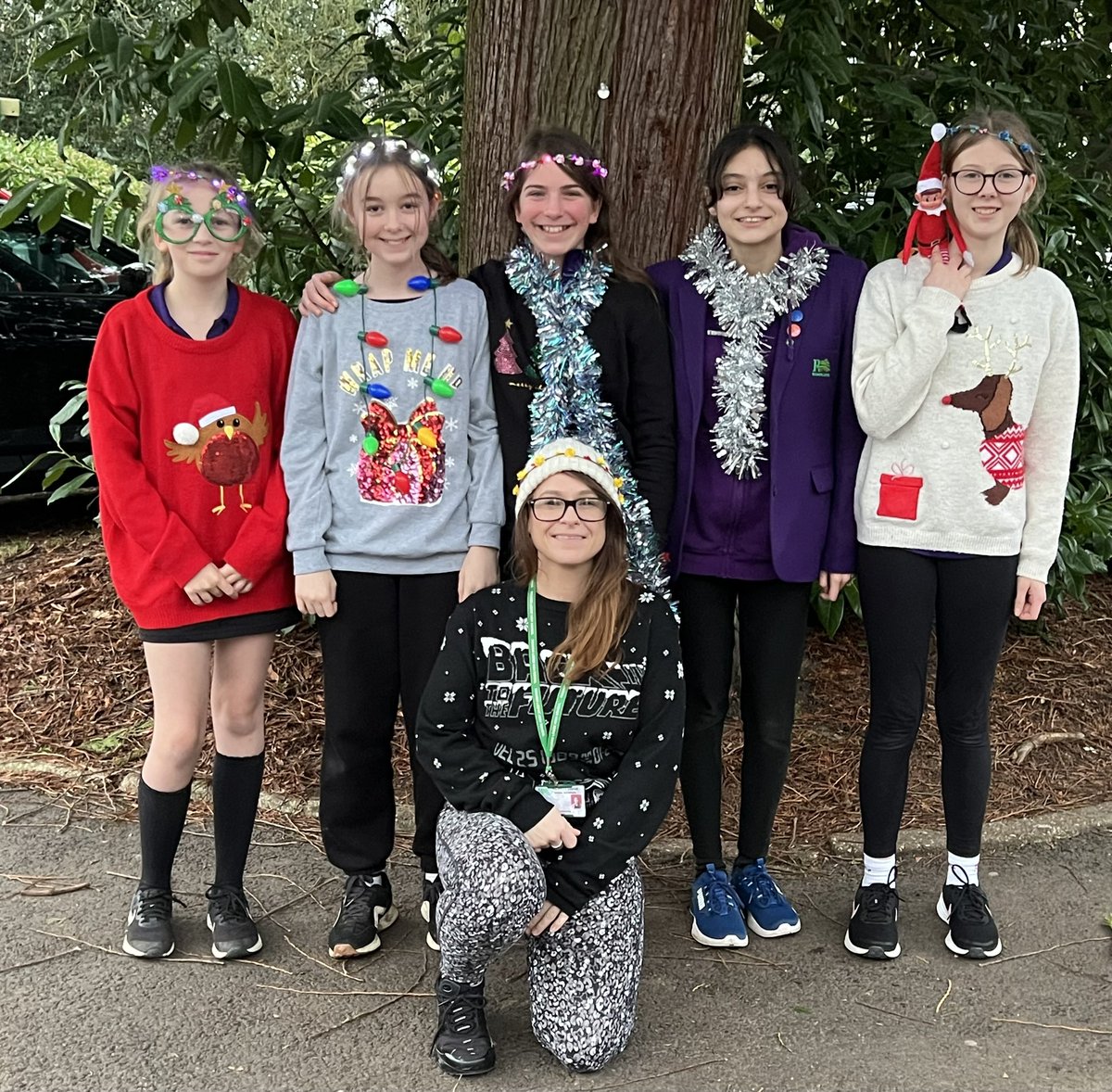 RicardsTweets's tweet photo. Our annual Santa Run is tons of festive fun! So many teams this year! Lots of posts to follow 🎄🌟🎄🌟🎄🌟🎄 https://t.co/Kqd9TIC3dX
