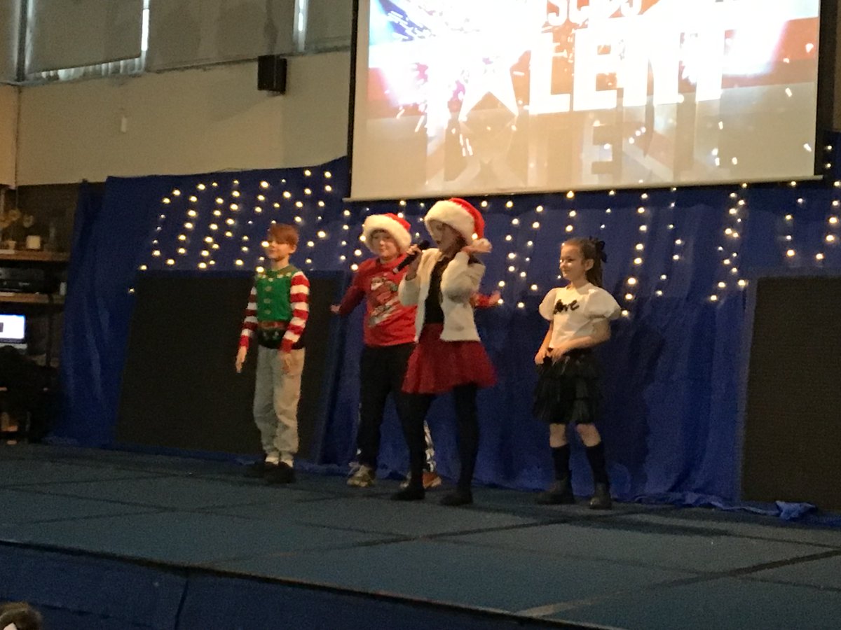 StJBoscoYear4's tweet photo. Bosco’s Got Talent 🎤👯‍♀️🕺 1  of  2 https://t.co/z4Cm34FqpR