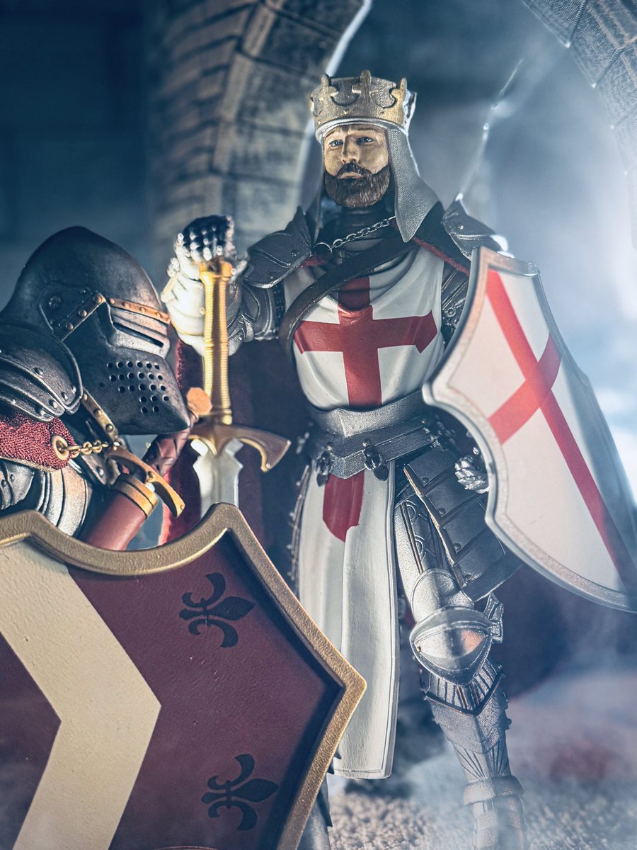 toyetic40s's tweet photo. THE KING 

#SirGodfrey #ValiantKnight #MythicLegions #FourHorsemenStudios #KingArthurCustomHead #ChristmasToySeason #LoneWolfLabs #ACTIONFIGURES #ActionFigurePhotography #ToyPhotography https://t.co/Vrdmw7SJ9S