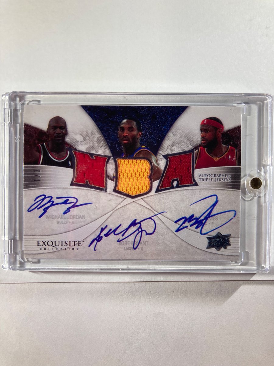 1218Sports's tweet image. 🎁Appreciation Day Giveaway🎁

Winner Announced Friday

🔥Michael Jordan/Kobe Bryant/Lebron James Exquisite Collection Triple Auto Facsimile

To enter
1. Follow
2. Retweet
3. Like