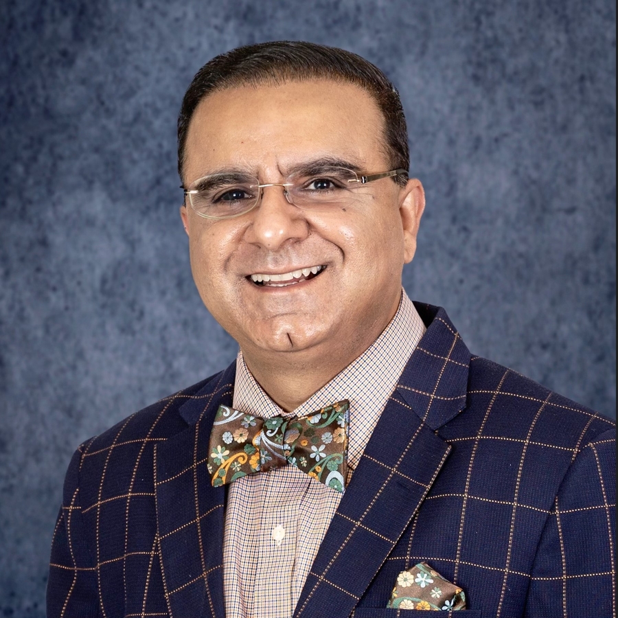 Congrats to Physician MBA alumnus Deepak Jasuja, MD, MBA'23, on his promotion. He will assume a bigger leadership role at Columbus Regional Health (Ind.) as a Service Line Medical Director for Medical Specialties. Read more about Dr. Jasuja: bit.ly/3DgqZUe