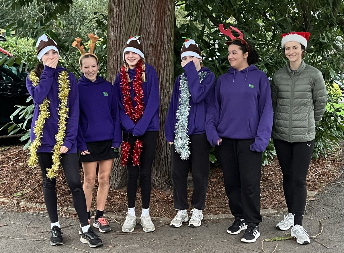 RicardsTweets's tweet photo. Our annual Santa Run is tons of festive fun! So many teams this year! Lots of posts to follow 🎄🌟🎄🌟🎄🌟🎄 https://t.co/cAwL3ZD93L