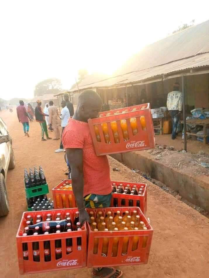 We work hard at feels94 (on the map), Body, soul, and mind.
Your satisfaction is our priority. Call us on 0504976470 to enjoy Akpene Weekdays for lunch, pickups, drive-throughs, and deliveries within Accra.