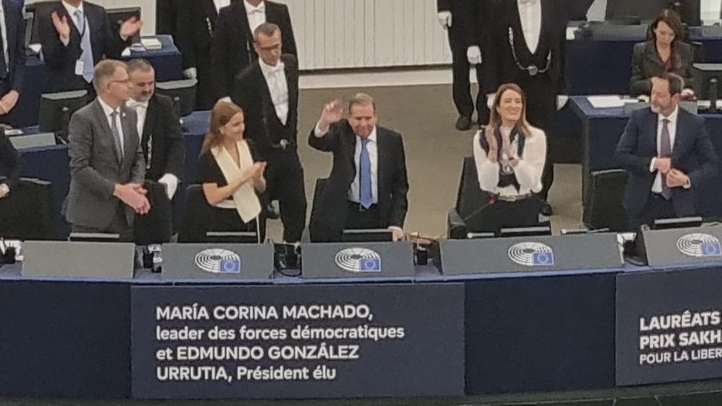 NituPerez's tweet photo. Premio Sájarov 2024, a la libertad de conciencia, para Edmundo González y María Corina Machado.  

@EdmundoGU : “la lucha por la libertad y la democracia en nuestro país, también es la lucha por estos valores en todo el planeta”
@MariaCorinaYA : “Este galardón es un tributo a cada venezolano que ha decidido ser libre” 
Via @carlethpms