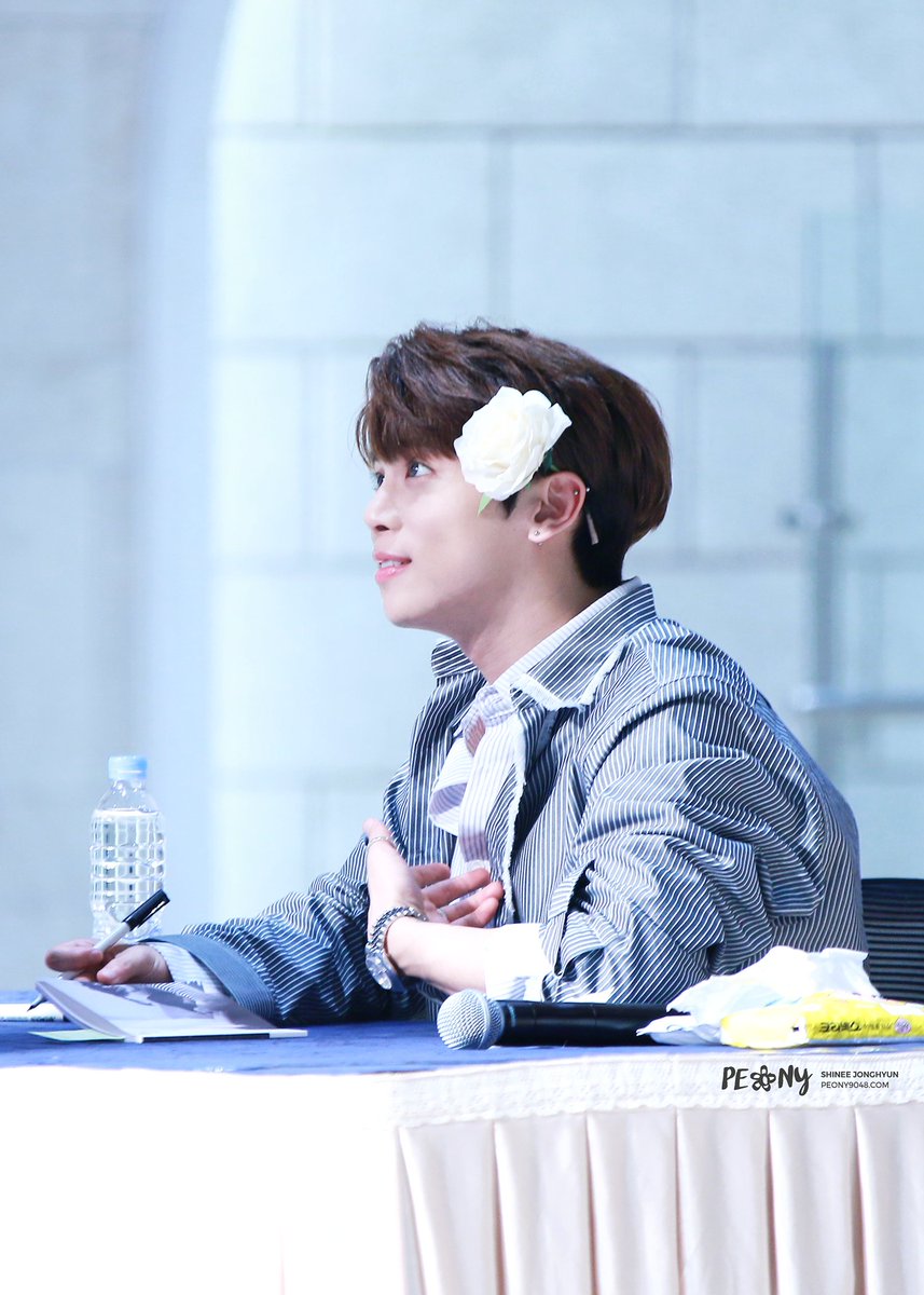 peony_jh's tweet photo. 언제나 사랑해 반짝반짝한 너를 늘 기억해 종현아  
#JONGHYUN https://t.co/GtkJ1YnUR0