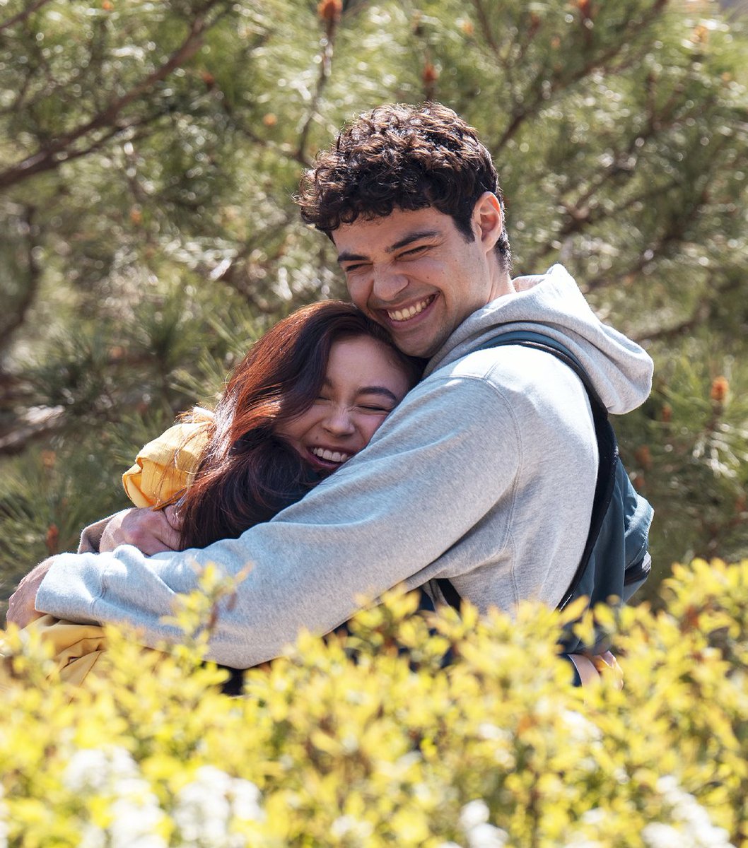 NetflixBrasil's tweet photo. O MEU PETER KAVINSKY TÁ VIVO!!!!!!!! https://t.co/tmZDrP6ZqZ