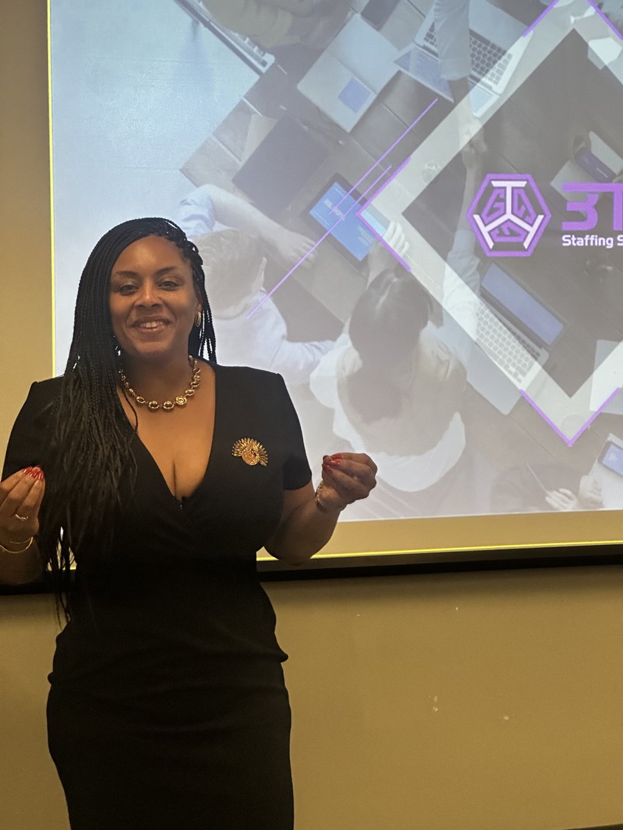 3tgss's tweet photo. Recently, we hosted in-person sessions at Buckhead Library, helping job hunters with resume building, interview strategies, resume design, and small businesses getting started with government contracting. We’re proud to give back and support our community! 💼✨ #CommunitySupport https://t.co/wYFHpaUBLV