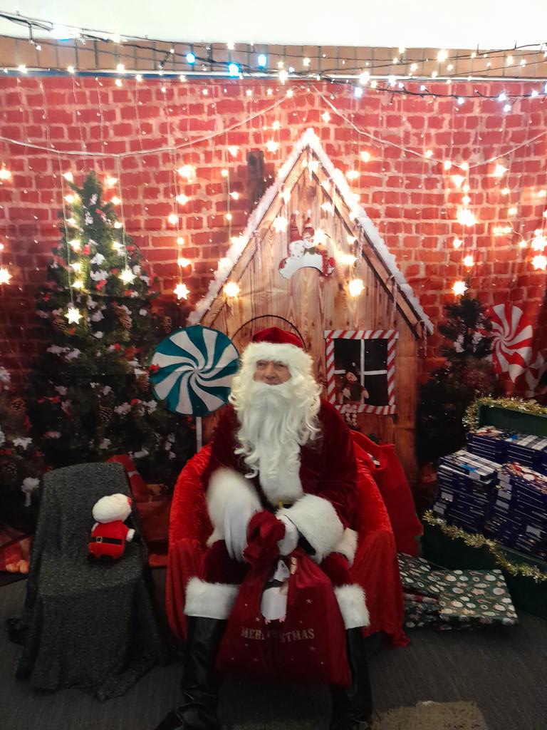 We had a special visitor at Montagu yesterday. <a href="/Mexborough1st/">Mexborough First</a> <a href="/MexboroughNN/">MexboroughNeighbourhoodNetwork</a>