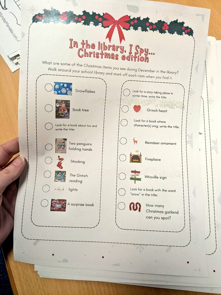stmungo_library's tweet photo. 🎄 Christmas scavenger hunt happening in the library this week! 🎁
#schoollibrary #christmas #scavengerhunt #libraryvisits https://t.co/oOSeLiuXyT