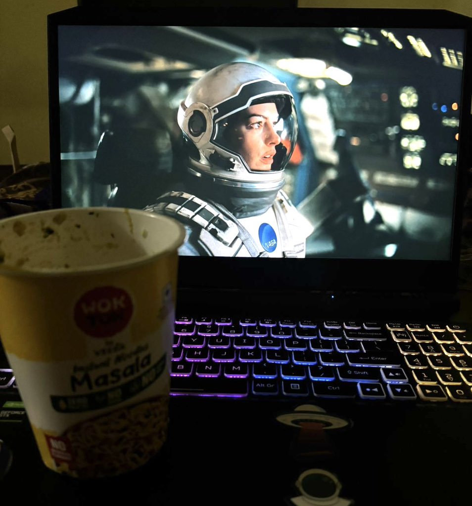 Prajaktaaaaaaaa's tweet photo. Interstellar reminds us that love isn't bound by time or space—it transcends dimension 🌌 https://t.co/or2MUCRD3M