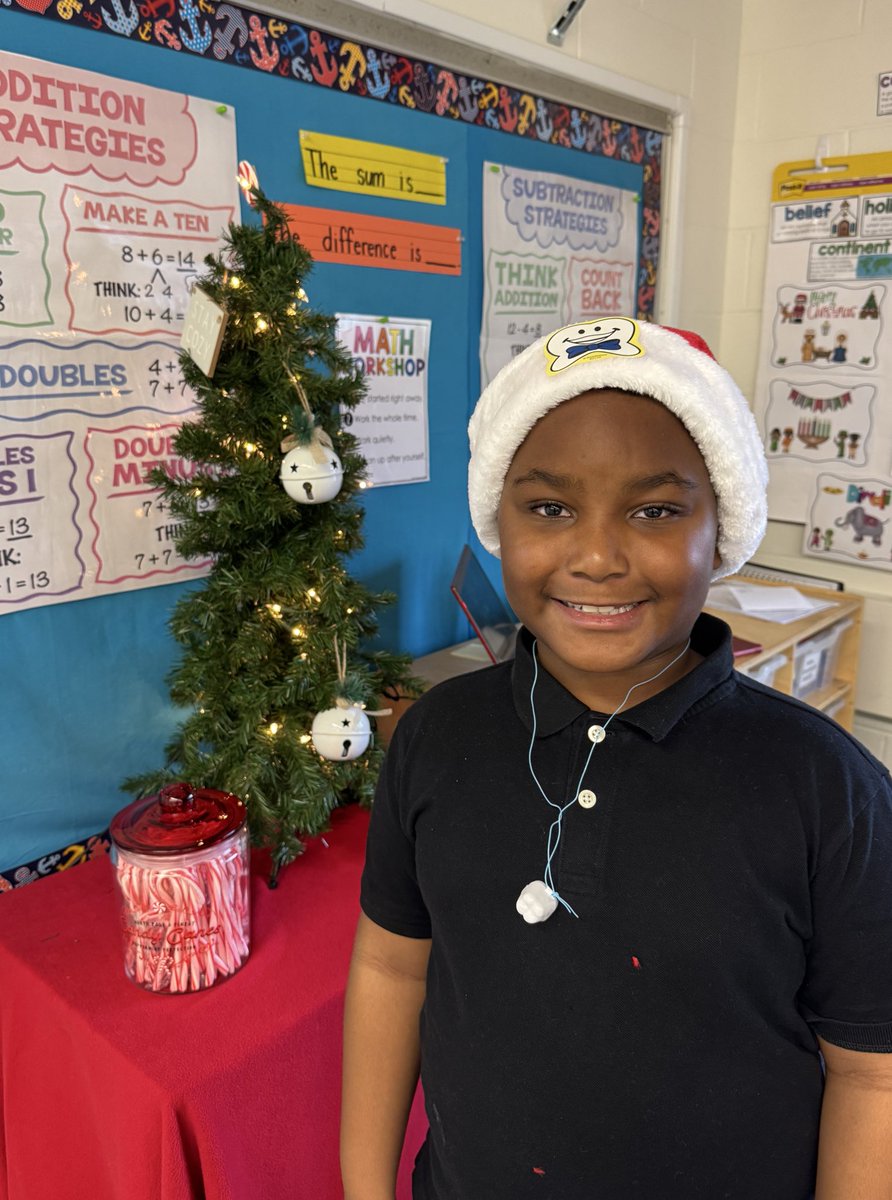 Big day in Room 405! 🦷 ♥️ <a href="/rbpsEAGLES/">Red Bank Primary</a> <a href="/MsStrumph/">Mrs. Strumph</a> <a href="/NurseReardon/">Nurse Reardon</a>