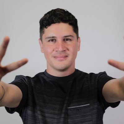 alexguerez's tweet photo. #NuevaFotoDePerfil https://t.co/D2HgK7Nn7P