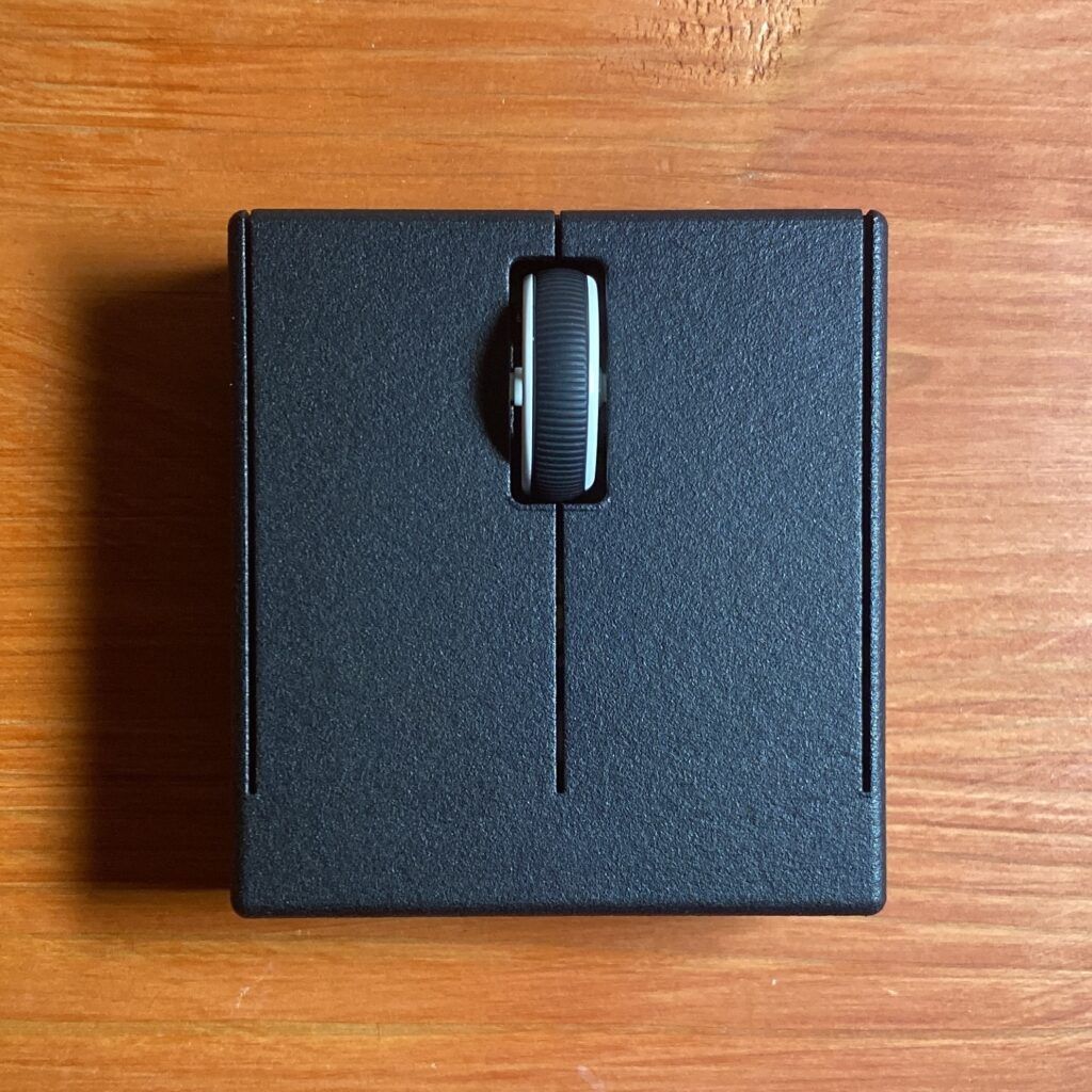 facfox3d's tweet photo. Introducing our latest arrival! This box-shaped fingertip compact mouse, designed by PoPoPyo (@Po_Po_Pyo_), is inspired by the internals of the VGN Dragonfly F1 series. 
Mouse mod kit available at FacFox Shop: https://t.co/06Kpk2CoAs
#custom #mousemod #3Dprinting https://t.co/M74KgKsArX
