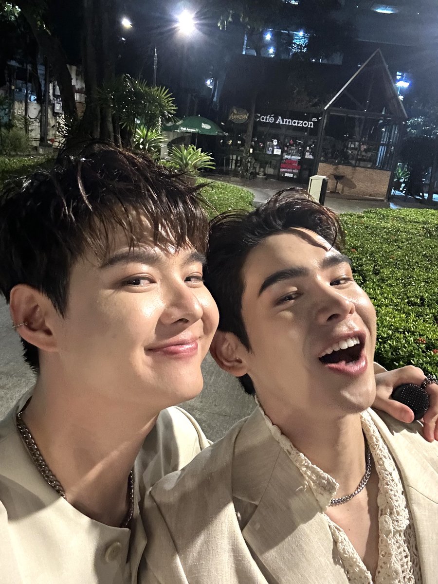 (CLOSE) SUPPORT SAINT tweet media