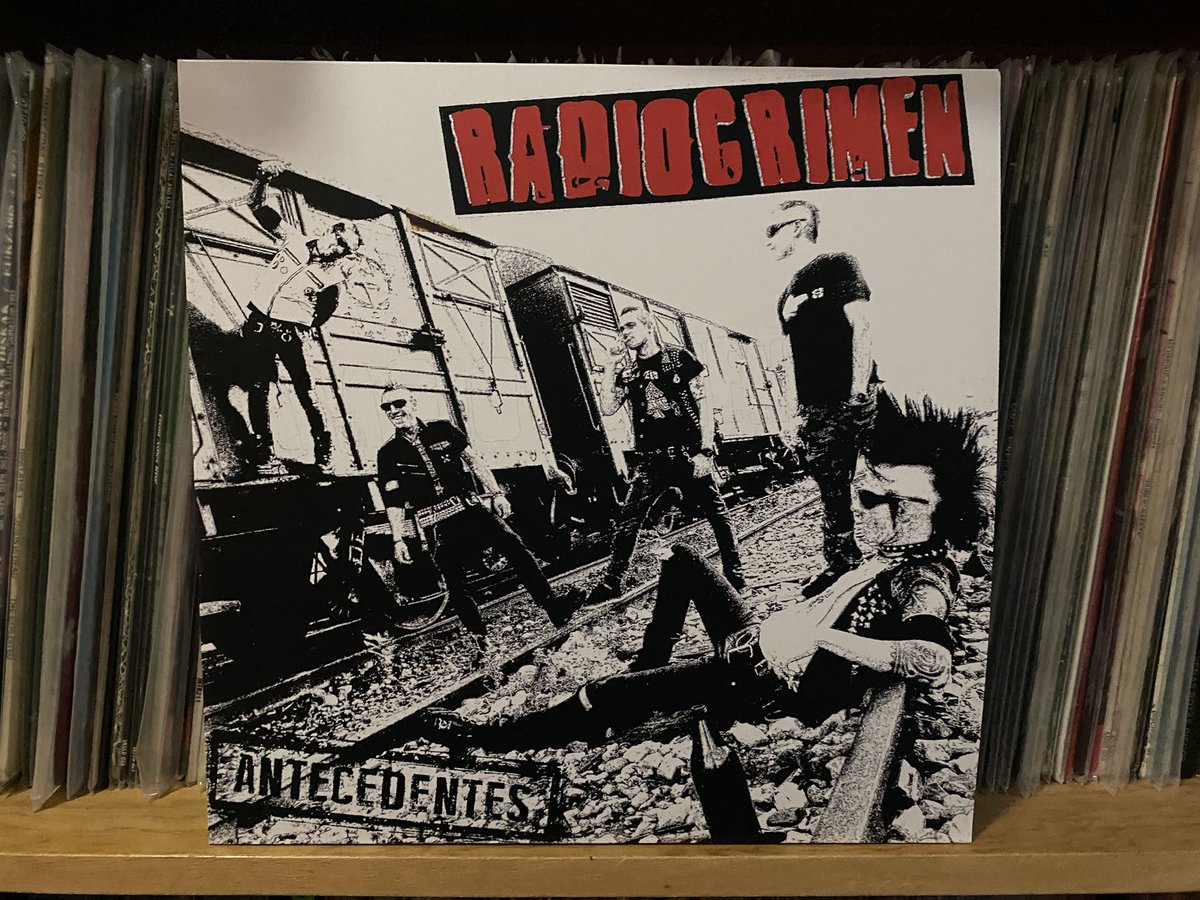 BAMBAMRECORDS's tweet photo. Copias disponibles:

RADIOCRIMEN
Álbum: Antecedentes 
Vinilo 12 pulgadas 
Edita: Demons Punk Récords
Andima Demonsshop

#coleccionistasdediscos #TianguisdelChopo #radiocrimen #bambamrecords #demonsrecords #demonspunkrecords https://t.co/n2RTNbRtfS