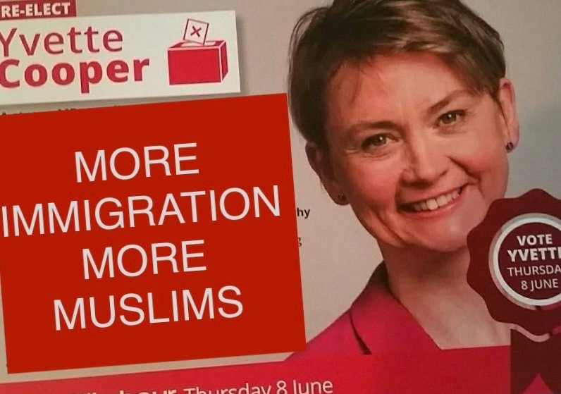 barryrobson's tweet photo. @SaulStaniforth There she is #LiebourLiars #StillLying https://t.co/lv7idztnrF