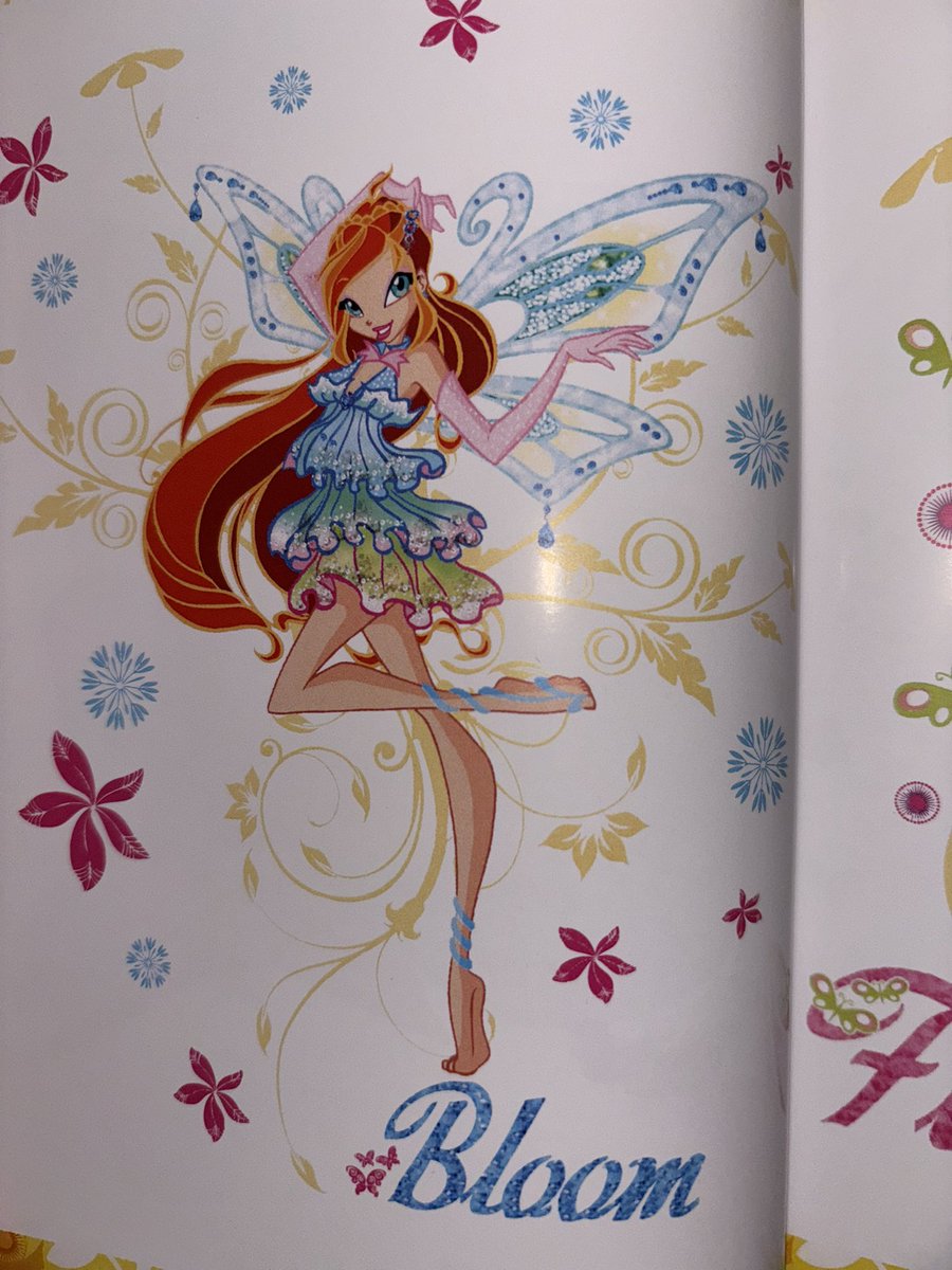 winxclubpretty's tweet photo. I got the book Winx Club 20 Years Of Style Guide
#WinxClub #Winx #WinxClub2 #Winx2 #Book #WinxClubBook #WinxBook #Merchandising #WinxClubMerchandising #WinxMerchandising #Shop #WinxClubShop #WinxShop #ShopWinxClub #2024 #20YearsOfWinxClub #20Years #WC #MagicWinx #Magic https://t.co/oV3Mm5iNar