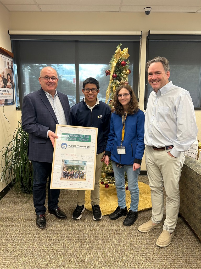 ColonialBanking's tweet image. A special delivery from the Jane Justin School!

Student representatives from the school, which is part of the Child Study Center, visited us to present a heartfelt "Thank You" picture signed by all the students.

#CommunityMatters #JaneJustinSchool #GoColonial #GivingBack