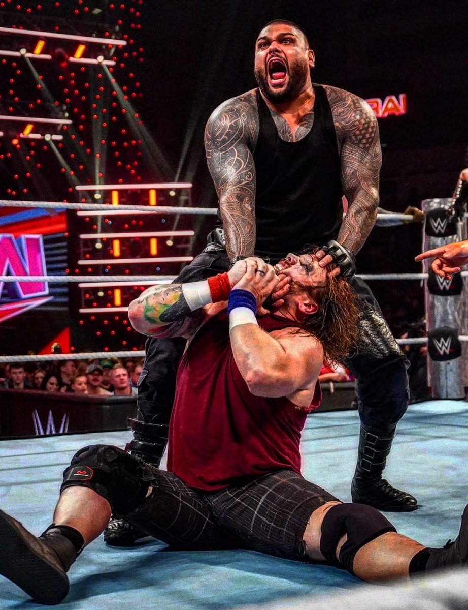 MasteryPredator's tweet image. Twisting these weirdos necks and collecting the 💰

Hungry for more 👅☠️😈

#AOP  #theFinalTestament  #WWERaw