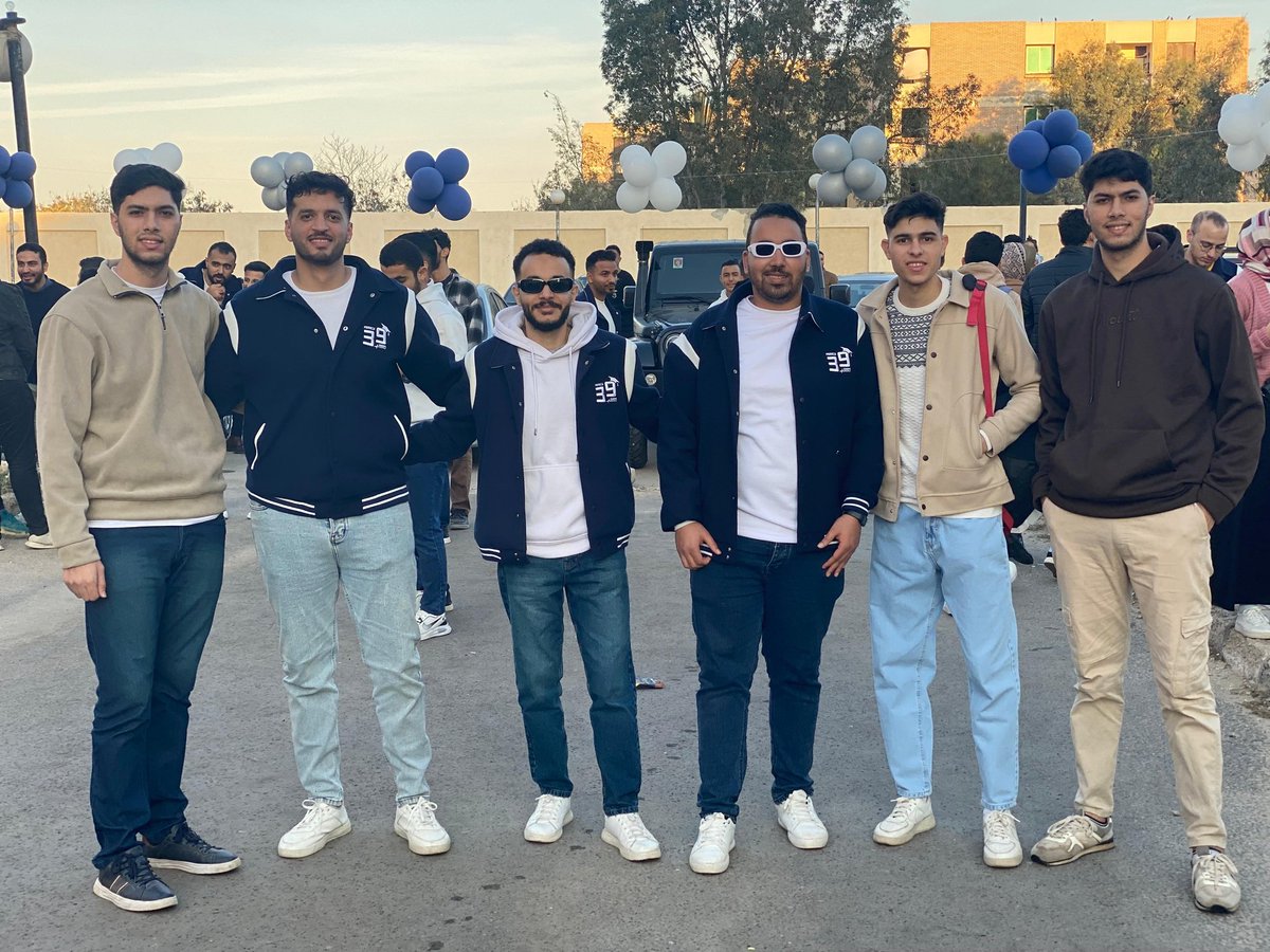 الشلة بتتخرج يجدعان ♥️♥️♥️